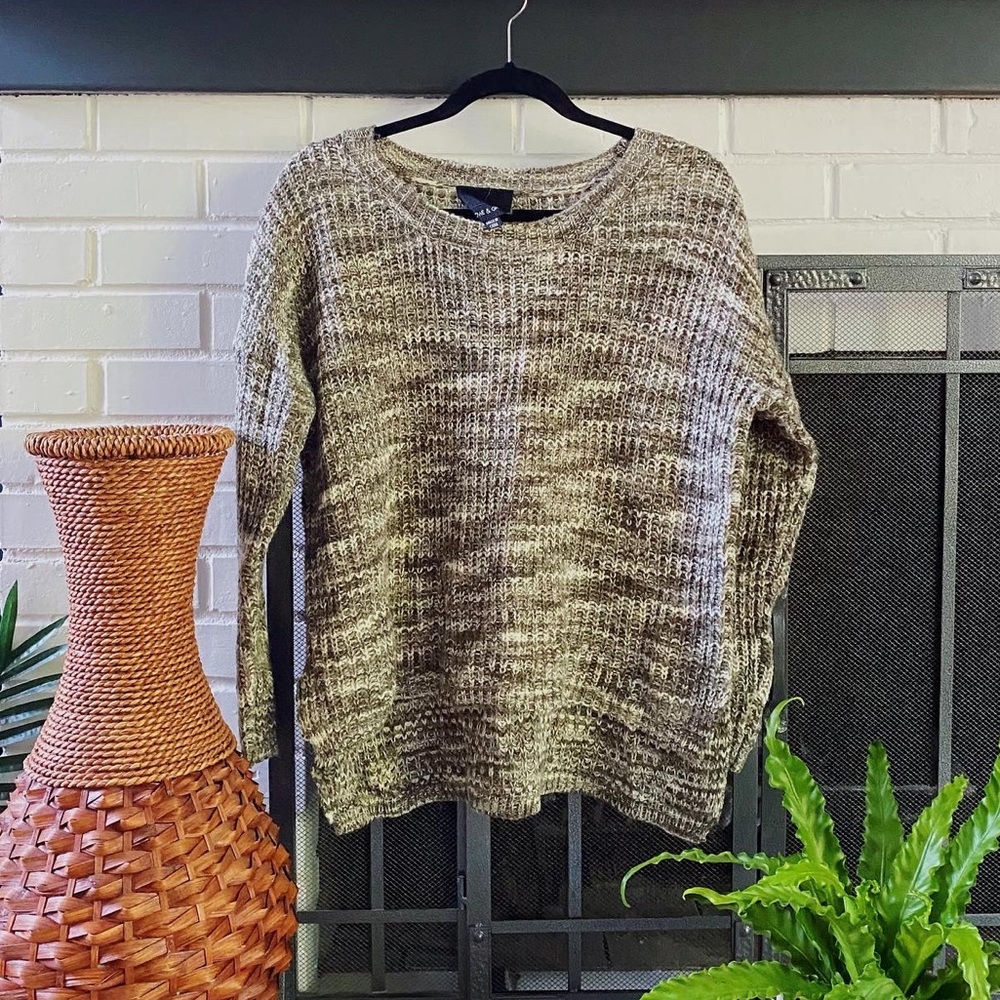 Harlowe and Graham Knit Muted Green Scoop Neck Sweater